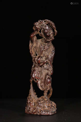 A ZITAN WOOD STATUE ORNAMENT