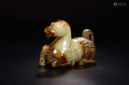 AN ANCIENT JADE IN HORSE SHAPED ORNAMENT