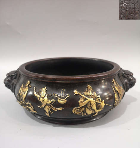 A COPPER CENSER CARVED IN GILT BRONZE PORTRAITS