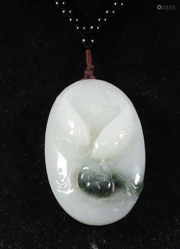 WHITE HETIAN JADE &GREEN LIAN LIAN YOU YU PENDANT