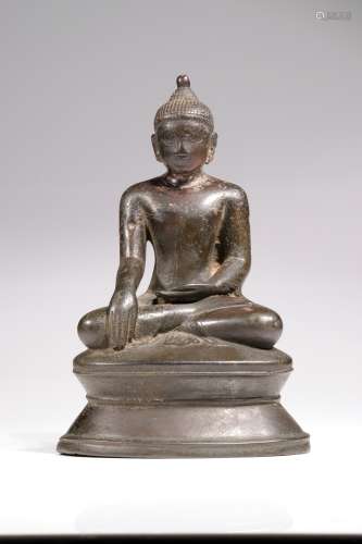 SITTING BUDDHA WITH SERENE SMILE