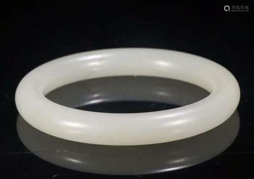 HETIAN JADE BANGLE