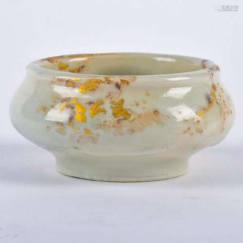 EXPERIMENTAL ROYAL DOULTON TITANIAN AND GILT BOWL