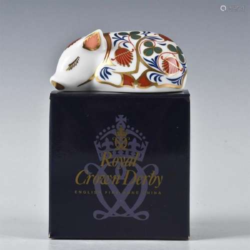 ROYAL CROWN DERBY ANIMAL FIGURINE, SLEEPING PIGLET