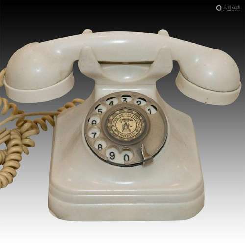 ERICSSON ROTARY WHITE BAKELITE TELEPHONE, CA. 1930