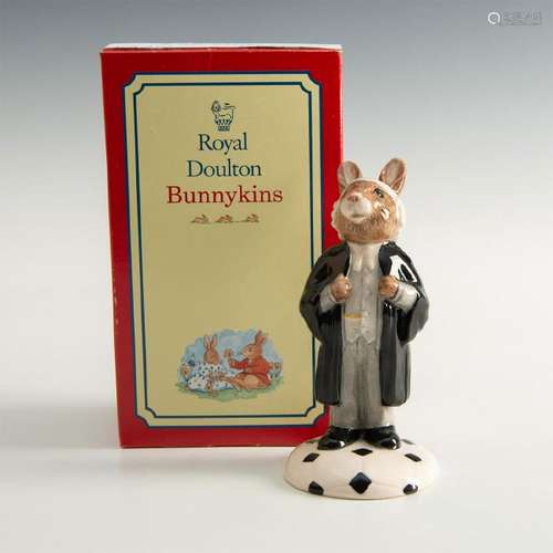 ROYAL DOULTON BUNNYKINS FIGURINE LAWYER DB214