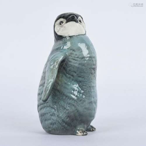 BESWICK LARGE ANIMAL FIGURINE, PENGUIN CHICK 2398