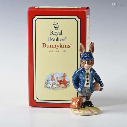 ROYAL DOULTON BUNNYKINS FIGURINE SCHOOLBOY DB66