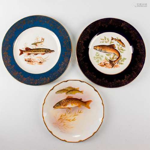 LOT OF 3 DECORATIVE FISH THEMED PLATES