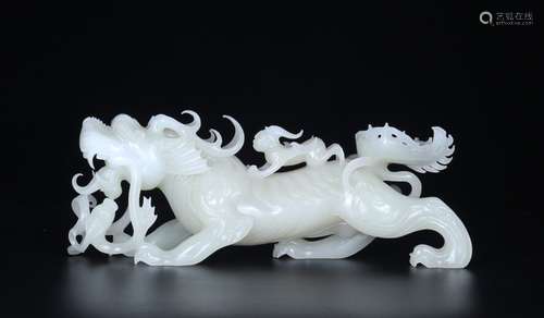 WHITE HETIAN JADE RUI BEAST ORNAMENT