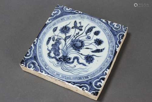 Chinese Qing Dynasty Blue and White Porcelain