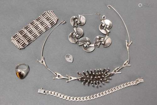 Bag of Assorted Silver Jewellery,