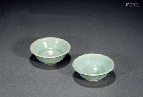 南宋·龙泉窑洗（一对） SOUTHERN SONG DYNASTY  A PAIR OF 'LONGQUAN' CELADON BRUSH WASHERS