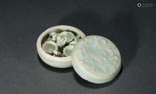 南宋·湖田窑粉盒 SOUTHERN SONG DYNASTY  A 'HUTIAN' POWDER CASE