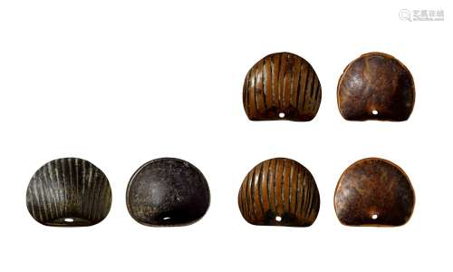 汉·铜扇贝币一组三枚 HAN DYNASTY  THREE SEASHELL-SHAPED BRONZE COINS
