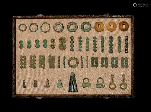 西周-战国·铜权、骨权、草原文化连珠贝一组四十五枚 WESTERN ZHOU DYNASTY-WARRING STATES PERIOD  FORTY-FIVE COINS