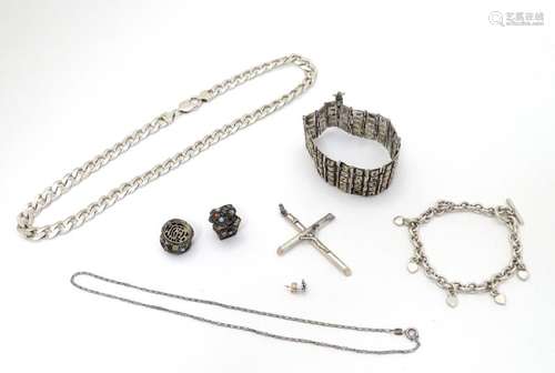 Assorted 6 including a silver necklace, bracelet etc