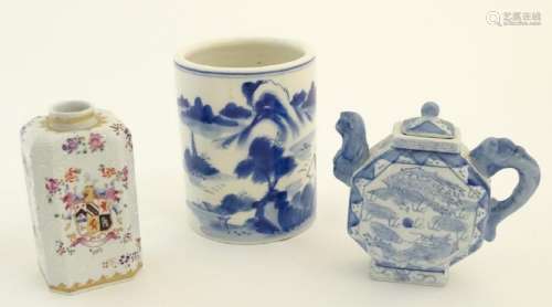 Three assorted Chinese ceramics comprising a blue