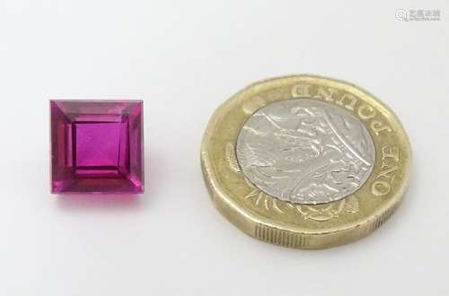 Unmounted stone: A pink square cut sapphire,approx 9.95