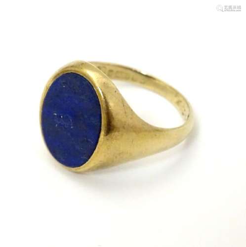 A  Gentleman's 1960's 9ct gold signet ring set with