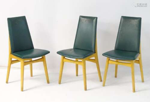 Vintage Retro : A set of 3 British 1960's Ercol ?