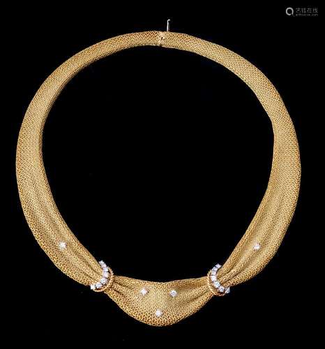 Ω A 1960s diamond necklace