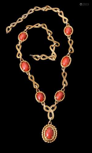 ϒ Ω A coral necklace