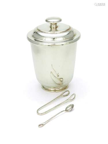 An American silver coloured circular ice pail and cover by Tiffany & Co.