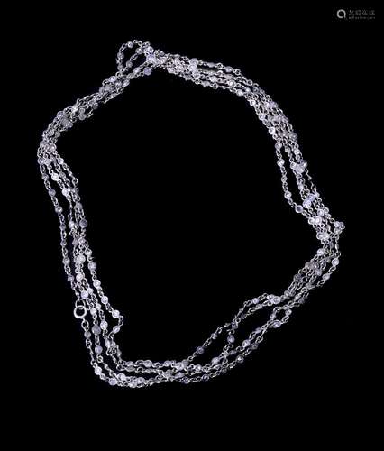 A diamond long chain