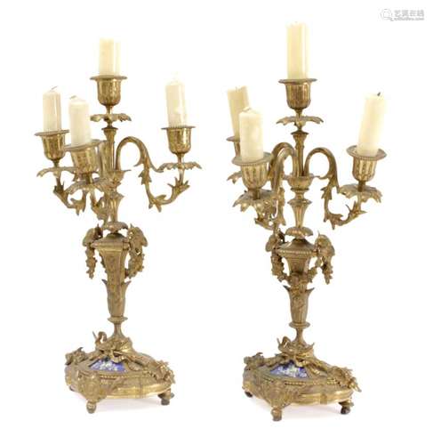 Pareja de candelabros estilo Luis XVI siglo XX