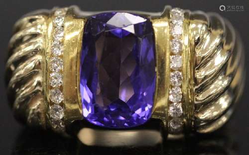 TANZANITE & DIAMOND 18KT YELLOW GOLD RING