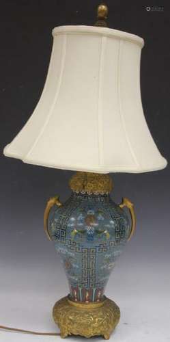 BLUE CLOISONNE LAMP ON GILT METAL STAND, 27