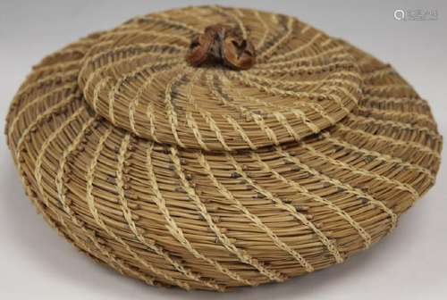 AMERICAN INDIAN WOVEN BASKET, 9 1/2