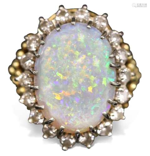 LADY'S OPAL & DIAMOND 18KT GOLD RING