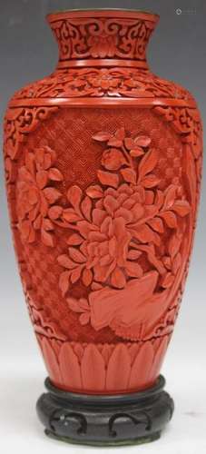 CHINESE CINNABAR LACQUER VASE, REPUBLIC PERIOD