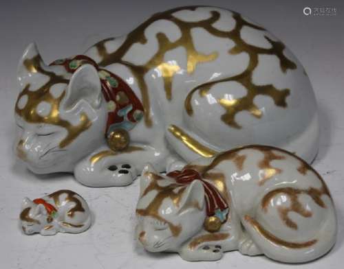 LOT OF (3) CHINESE PORCELAIN PAINTED CATS