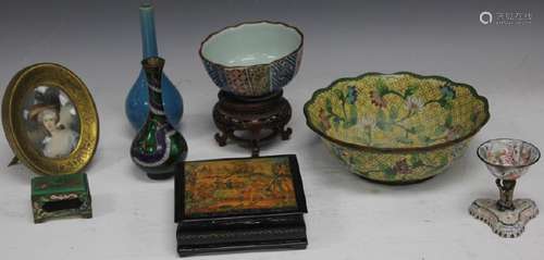 LOT OF (8) VINTAGE ASIAN & FRENCH DECOR