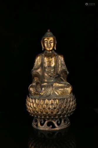 A GILT-BRONZE FIGURE OF SAKYAMUNI.ANTIQUE