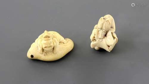 An ivory netsuke of a Kitsune with a tsuzumi drum from the Kabuki drama, Yoshitsune Senbon-Zakura;