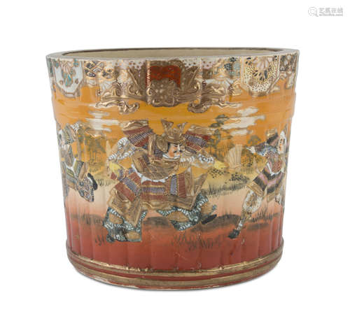 CERAMIC CACHEPOT IN POLYCHROME ENAMELS AND GOLD, JAPAN EARLY 20TH CENTURY decorated with