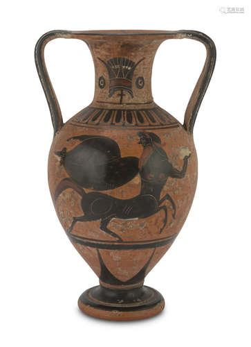 CERAMIC AMPHORA, 20TH CENTURY black-figured, with ceramic body of light brown color. Ribbon handles.