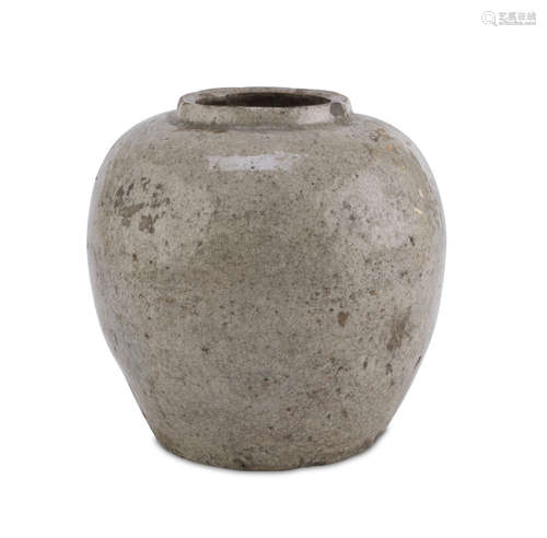 CERAMIC VASE, CHINA 12TH-14TH CENTURY sphere body with crackle glaze. Measures cm. 16 x 16. VASO