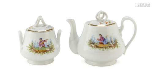 TEAPOT AND SUCRIER IN PORCELAIN, LATE 19TH CENTURY decorated with landscapes and young girls.