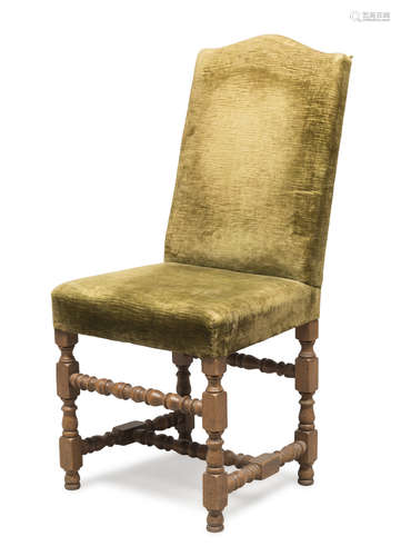 WALNUT CHAIR, 18TH CENTURY with high back. Measures cm. 107 x 49 x 50. SEDIA IN NOCE, XVIII SECOLO