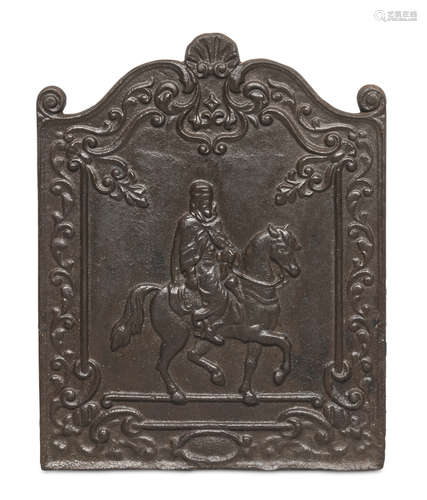 FIREPLACE PLACQUE IN CAST IRON, 19TH CENTURY black lacquered with bas-relief representing Arabic