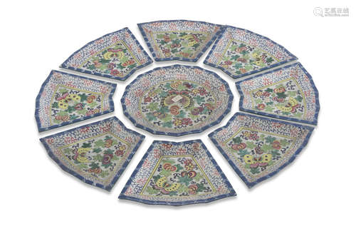 EIGHT SMALL APPETIZER PLATES IN POLYCHROME ENAMELLED METAL, CHINA 20TH CENTURY decorated with floral