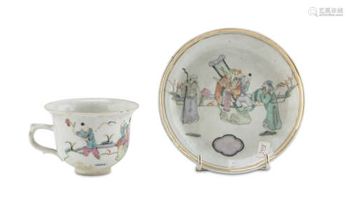 CUP WITH SAUCER IN POLYCHROME ENAMELLED PORCELAIN, CHINA FIRST HALF OF THE 20TH CENTURY decorated