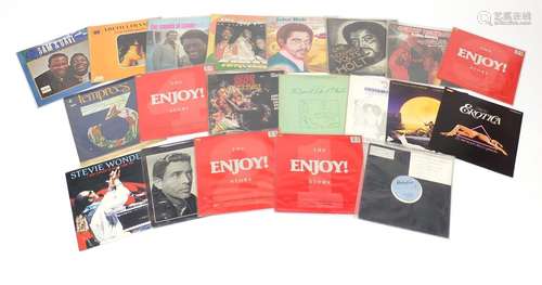 Soul and reggae vinyl LP's including Sam & Dave and Aretha Franklin : For Further Condition