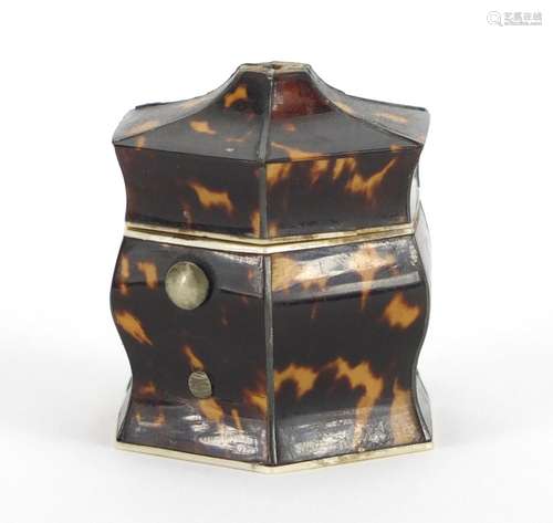 Georgian tortoiseshell and ivory hexagonal jewel box, 4cm high : For Further Condition Reports