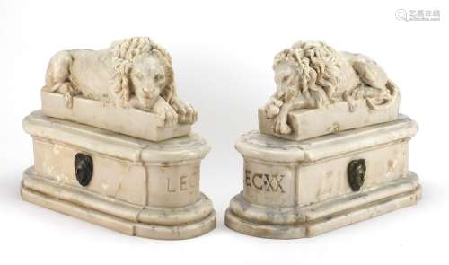 Pair of Italian Grand Tour marble carvings of lions, The Sleeping and The Vigilant, each 29cm high x